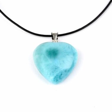 Larimar Herz Anhänger Länge 29 mm mit 925 Sterling-Silberöse in bester Qualität und Farbe Edelsteine Heilsteine bei Wunderstein24