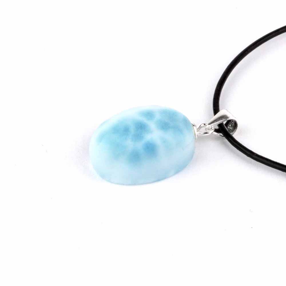 Larimar Cabochon Anhänger Länge 24 mm mit 925 Sterling-Silberöse in bester Qualität und Farbe Edelsteine Heilsteine bei Wunderstein24 Larimar Cabochon Anhänger Länge 24 mm mit 925 Sterling-Silberöse in bester Qualität und Farbe Edelsteine Heilsteine bei Wunderstein24