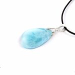 Larimar Cabochon Tropfen Anhänger Länge 32 mm mit 925 Sterling-Silberöse in bester Qualität und Farbe Edelsteine Heilsteine bei Wunderstein24
