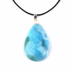 Larimar Cabochon Tropfen Anhänger Länge 36 mm mit 925 Sterling-Silberöse in bester Qualität und Farbe Edelsteine Heilsteine bei Wunderstein24