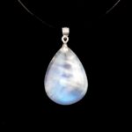 Regenbogen Mondstein Cabochon Anhänger Länge 38 mm mit 925 Sterling-Silberöse beste Qualität & Farbe Edelsteine Heilsteine bei Wunderstein24