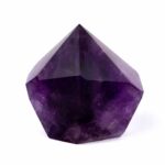 große Amethyst Spitze Höhe 66 mm aus Uruguay in bester Farbe und Qualität Edelsteine Heilsteine bei Wunderstein24