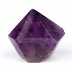 große Amethyst Spitze Höhe 73 mm aus Uruguay in bester Farbe und Qualität Edelsteine Heilsteine bei Wunderstein24