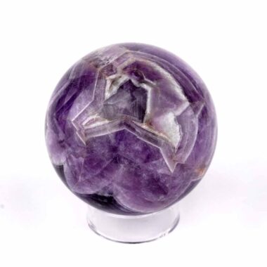 Amethyst Kugel Ø 57 mm aus Brasilien mit wunderschöner Maserung Edelsteine Heilsteine bei Wunderstein24 Amethyst Kugel Ø 57 mm aus Brasilien mit wunderschöner Maserung Edelsteine Heilsteine bei Wunderstein24