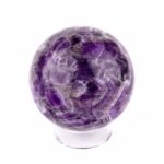 Amethyst Kugel Ø 57 mm aus Brasilien mit wunderschöner Maserung Edelsteine Heilsteine bei Wunderstein24