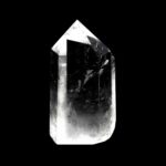 große Bergkristall Spitze Höhe 133 mm transparent und glasklar aus Brasilien Edelsteine Heilsteine bei Wunderstein24