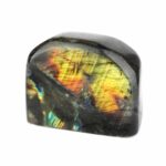 Labradorit Freiform Höhe 53 mm poliert in einzigartiger Qualität und Farbe Edelsteine Heilsteine bei Wunderstein24