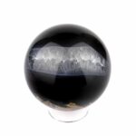 große schwarze Achat Kugel Ø 63 mm in bester Qualität und wunderschöner Maserung Edelsteine Heilsteine bei Wunderstein24