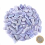 Chalcedon Trommelsteine blau Ø ca. 15 – 25 mm in sehr guter Qualität und Farbe Edelsteine Heilsteine bei Wunderstein24 Chalcedon Trommelsteine blau Ø ca. 15 – 25 mm in sehr guter Qualität und Farbe Edelsteine Heilsteine bei Wunderstein24