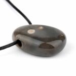 Feuerstein | Flint Cabochon Anhänger seitlich gebohrt Edelsteine Heilsteine bei Wunderstein24