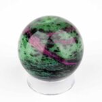Rubin in Zoisit Kugel Ø 45 mm aus Tansania in bester Qualität und Farbe Edelsteine Heilsteine bei Wunderstein24