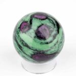 Rubin in Zoisit Kugel Ø 45 mm aus Tansania in bester Qualität und Farbe Edelsteine Heilsteine bei Wunderstein24