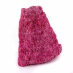 Rubin Kristall | Rohstein in wunderschöner Farbe und Maserung Edelsteine Heilsteine bei Wunderstein24