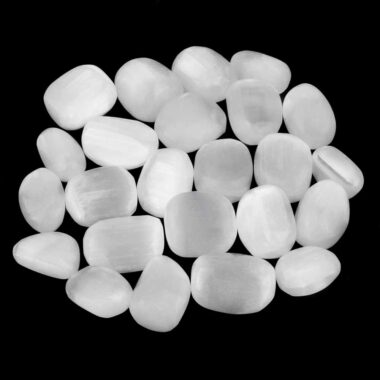 Selenit Trommelsteine handpoliert Ø ca. 27 – 33 mm Edelsteine Heilsteine bei Wunderstein24