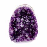 Amethyst Stufe mit poliertem Rand und Standfläche in weltbester Farbe und Qualität Edelsteine Heilsteine bei Wunderstein24