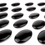 Obsidian schwarz Handschmeichler | Massagestein oval Ø 54 – 58 mm Edelsteine Heilsteine bei Wunderstein24