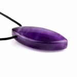 Amethyst Uruguay Navette Anhänger seitlich gebohrt mit schwarzem Satinband Edelsteine Heilsteine bei Wunderstein24