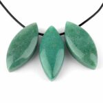 Moosachat | Achat Navette Anhänger seitlich gebohrt mit schwarzem Satinband Edelsteine Heilsteine bei Wunderstein24