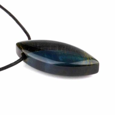 Falkenauge | Tigerauge blau Navette Anhänger seitlich gebohrt mit schwarzem Satinband Edelsteine Heilsteine bei Wunderstein24