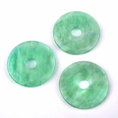 Fluorit grün Donut Anhänger Ø 40 mm Edelsteine Heilsteine bei Wunderstein24