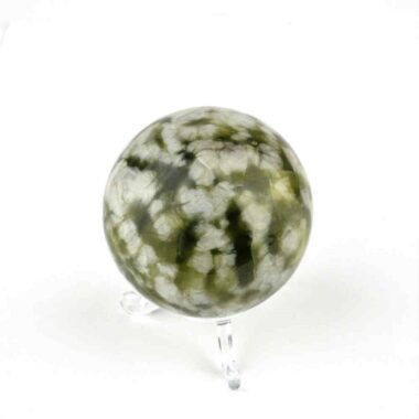 Jade Kugel Ø ca. 64 mm in bester Qualität und Farbe Edelsteine Heilsteine bei Wunderstein24