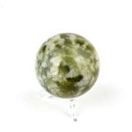 Jade Kugel Ø ca. 62 mm in sehr guter Qualität und bester Farbe Edelsteine Heilsteine bei Wunderstein24