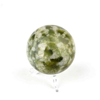 Jade Kugel Ø ca. 62 mm in sehr guter Qualität und bester Farbe Edelsteine Heilsteine bei Wunderstein24