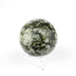 Jade Kugel Ø ca. 62 mm in sehr guter Qualität und bester Farbe Edelsteine Heilsteine bei Wunderstein24