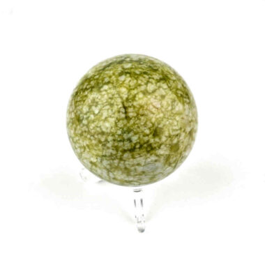 Jade Kugel Ø ca. 64 mm in sehr guter Qualität und bester Farbe Edelsteine Heilsteine bei Wunderstein24