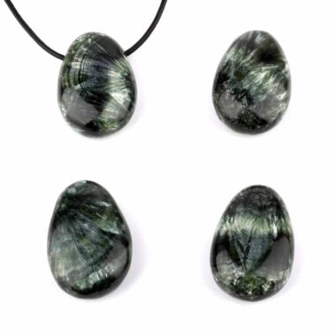 Serafinit Cabochon Anhänger beste Qualität seitlich gebohrt mit schwarzem Satinband Edelsteine Heilsteine bei Wunderstein24