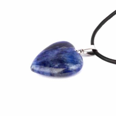 Sodalith Herz – Anhänger aus Namibia mit silberner Öse Edelsteine Heilsteine bei Wunderstein24