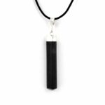 Turmalin Kristall Anhänger Natur Länge 53 mm mit 925 Sterling-Silber Öse und Satinband Edelsteine Heilsteine bei Wunderstein24