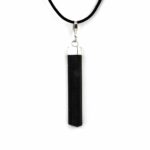 Turmalin Kristall Anhänger Natur Länge 55 mm mit 925 Sterling-Silber Öse und Satinband Edelsteine Heilsteine bei Wunderstein24