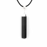 Turmalin Kristall Anhänger Natur Länge 66 mm mit 925 Sterling-Silber Öse und Satinband Edelsteine Heilsteine bei Wunderstein24