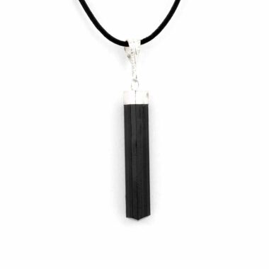 Turmalin Kristall Anhänger Natur Länge 53 mm mit 925 Sterling-Silber Öse und Satinband Edelsteine Heilsteine bei Wunderstein24