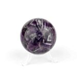 Amethyst Kugel Ø 53 mm aus Brasilien mit wunderschöner Maserung Edelsteine Heilsteine bei Wunderstein24