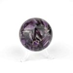 Amethyst Kugel Ø 53 mm aus Brasilien mit wunderschöner Maserung Edelsteine Heilsteine bei Wunderstein24