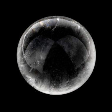 große Bergkristall Kugel Ø 73 mm transparent und glasklar aus Brasilien Edelsteine Heilsteine bei Wunderstein24
