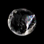 Bergkristall Kugel Ø 39 mm transparent und glasklar aus Brasilien Edelsteine Heilsteine bei Wunderstein24