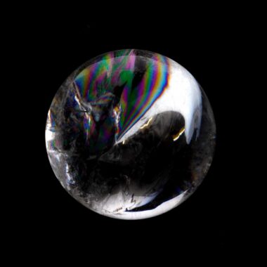 Bergkristall Kugel Ø 38 mm transparent und glasklar aus Brasilien Edelsteine Heilsteine bei Wunderstein24