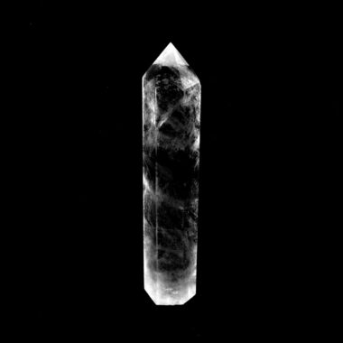 große Bergkristall Spitze Höhe 132 mm transparent und klar aus Brasilien Edelsteine Heilsteine bei Wunderstein24