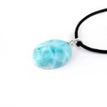 Larimar Cabochon Anhänger Länge 26,5 mm mit 925 Sterling-Silberöse in bester Qualität und Farbe Edelsteine Heilsteine bei Wunderstein24