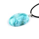 Larimar Cabochon Anhänger Länge 39 mm mit 925 Sterling-Silberöse in bester Qualität und Farbe Edelsteine Heilsteine bei Wunderstein24