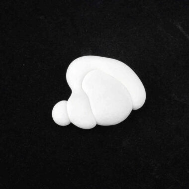Feenstein weiß Wüsten – Opal Ø 41 mm Menilith Heilstein Göttinnenstein Edelsteine Heilsteine bei Wunderstein24