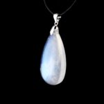 Regenbogen Mondstein Cabochon Tropfen Anhänger Länge 46 mm mit 925 Sterling-Silberöse beste Qualität & Farbe Edelsteine Heilsteine bei Wunderstein24