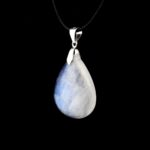 Regenbogen Mondstein Cabochon Tropfen Anhänger Länge 35,5 mm mit 925 Sterling-Silberöse beste Qualität & Farbe Edelsteine Heilsteine bei Wunderstein24