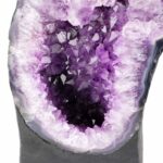 XXL Amethyst Druse AAA-Qualität Höhe 277 mm / 6800 g Geode Stufe Standfläche Edelsteine Heilsteine bei Wunderstein24