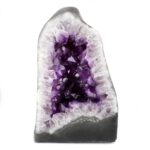 XXL Amethyst Druse AAA-Qualität Höhe 259 mm / 8270 g Geode Stufe Standfläche Edelsteine Heilsteine bei Wunderstein24